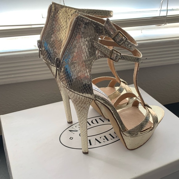 Steve Madden gold platform heels size 8 - Picture 3 of 5